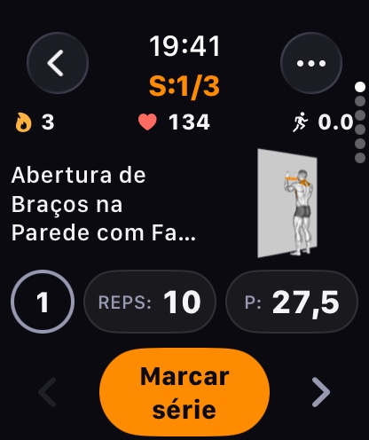 Tela do GymSquad no Apple Watch durante a série: 134 batimentos por minuto, 3 calorias, série 1 de 3 com 10 repetições e 27,5 kg, e o botão Marcar série.